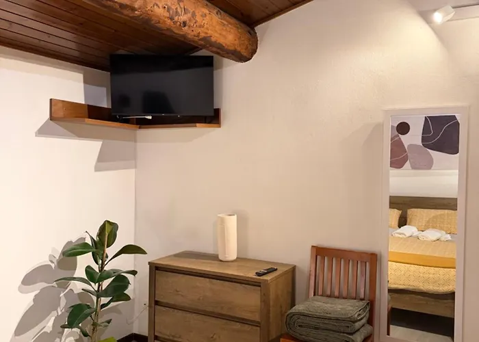 Isola One Apartamento *